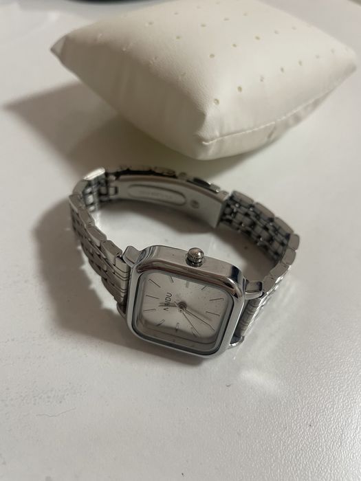 Продам часы женский