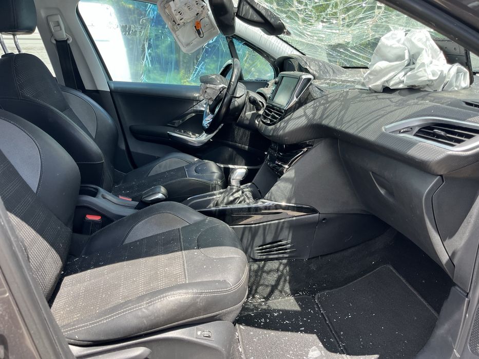 На части! Peugeout 2008 Пежо 2008 1.2 бензин