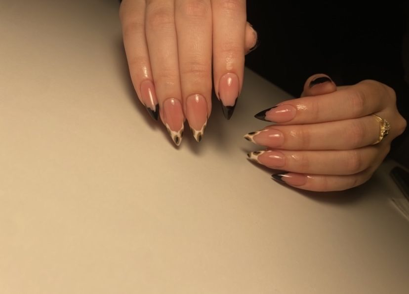 Unghii cu gel / semi