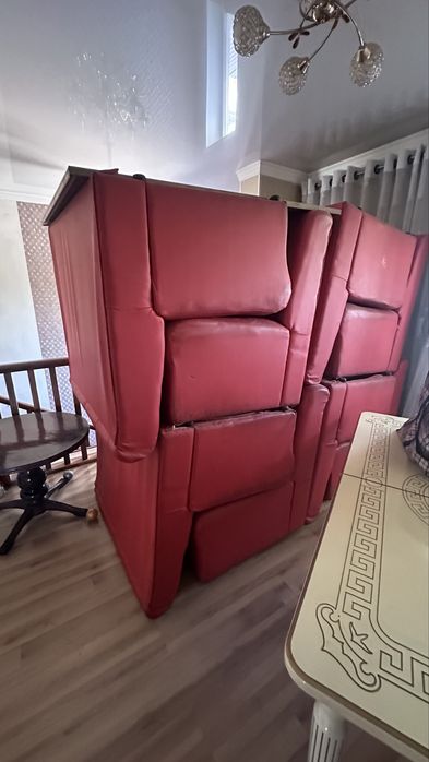 Продам диваны для заведения