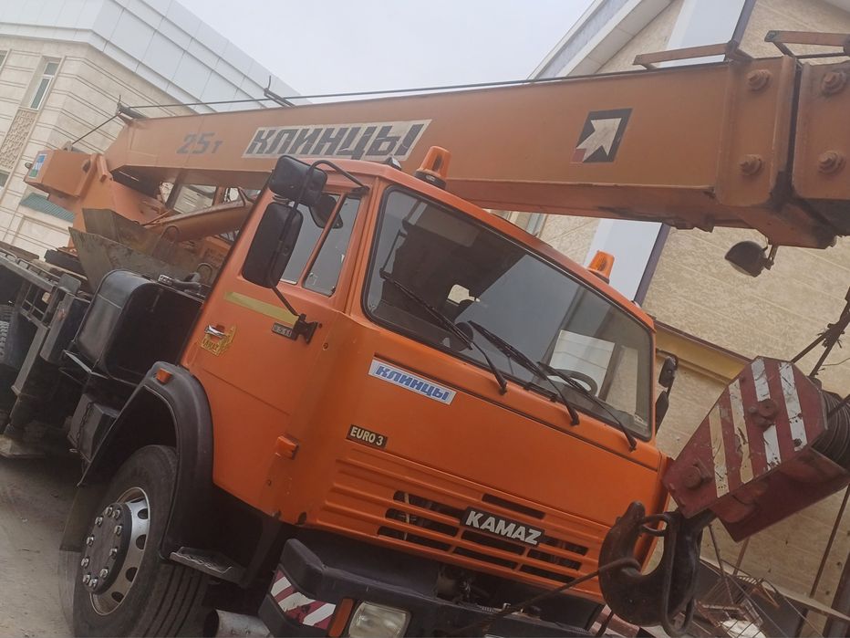Kamaz kran sotiladi