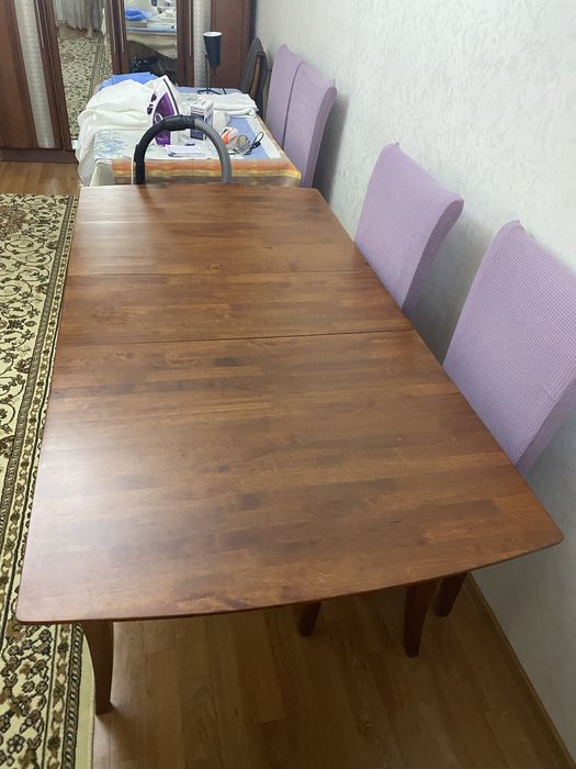 Продаю обеденный стол