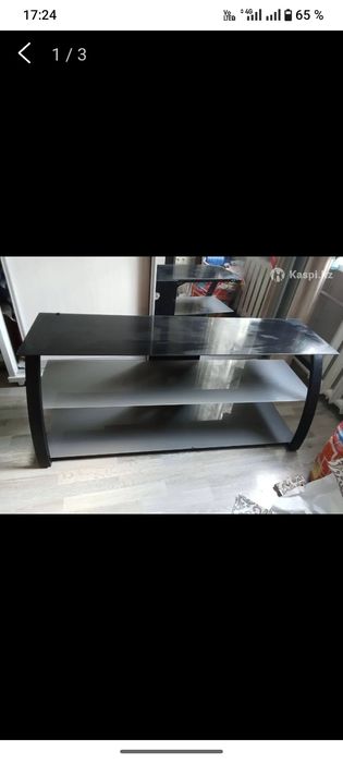 Полка  под телевизор