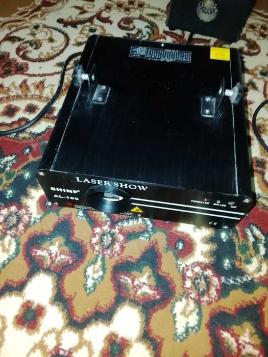 SANYO Proyektor + 2 ta kolonka (Komplekt)