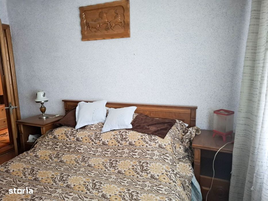 Apartament cu 3 camere, ultracentral, Rădăuți