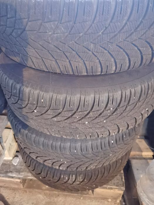 Зимни Гуми с джанти 195/65/15