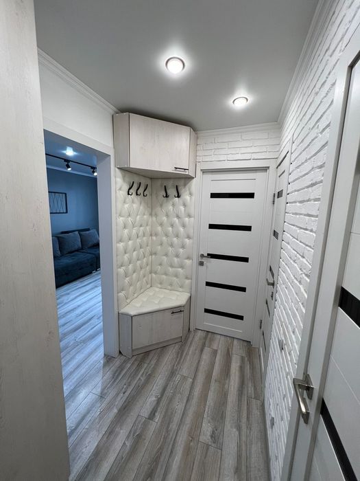 1 ком. Толстого 90