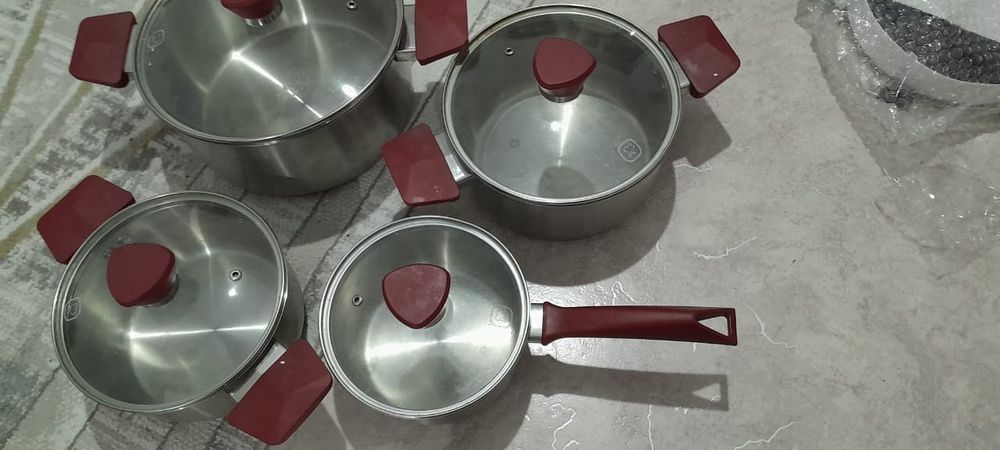 Коструля. Набор. Новая.