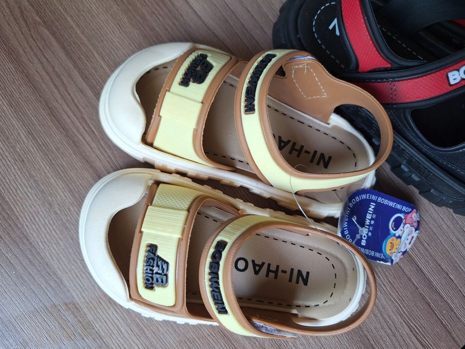 Сандалии новые          .