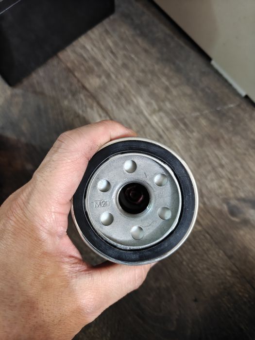 Продам фильтр масляный Mitsubishi