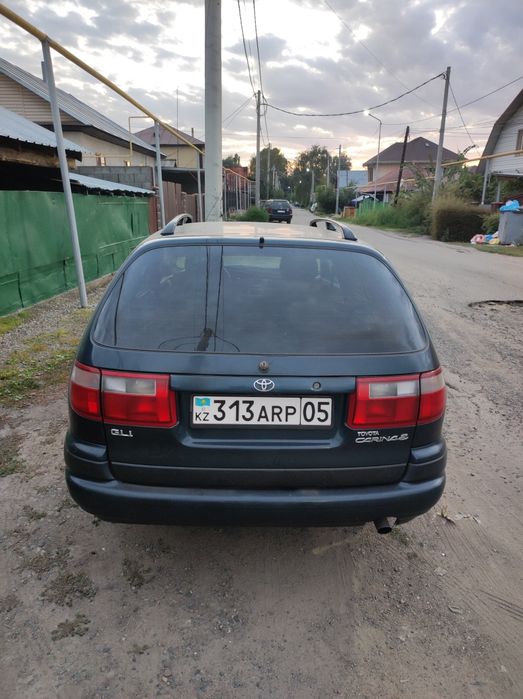 Продам Тойота Карина Е