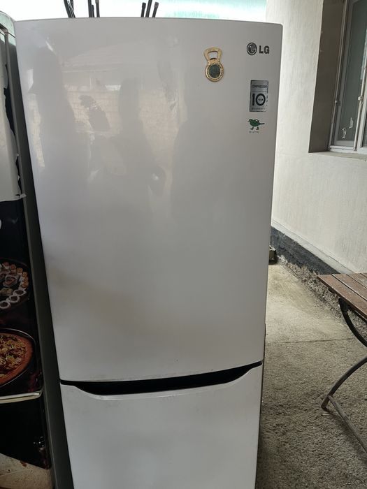 Продается холодильник