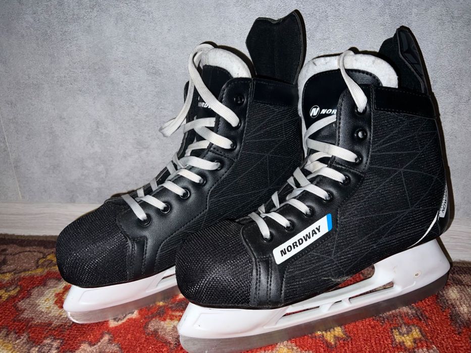 Коньки мужские 42 размер