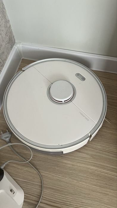 Робот пылесос Roborock