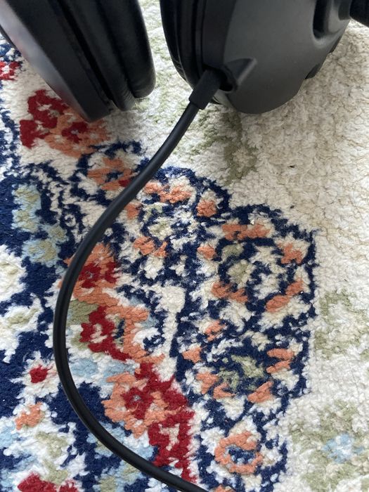 Продам наушники игровые проводные