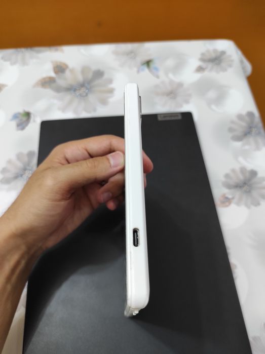 C idea planshet. 4/128 Gb Model CM830