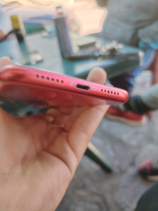 телефон iPhone 11