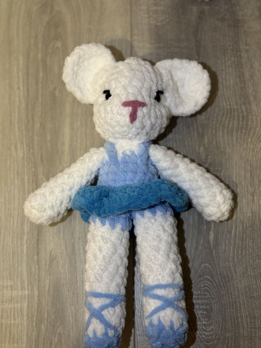 Șoricei croșetați manual