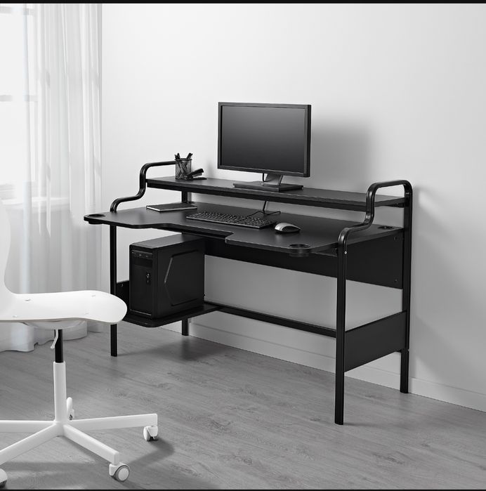 Birou  Gaming/Copii IKEA FREDDE – Stare Excelentă – Foarte Încăpător