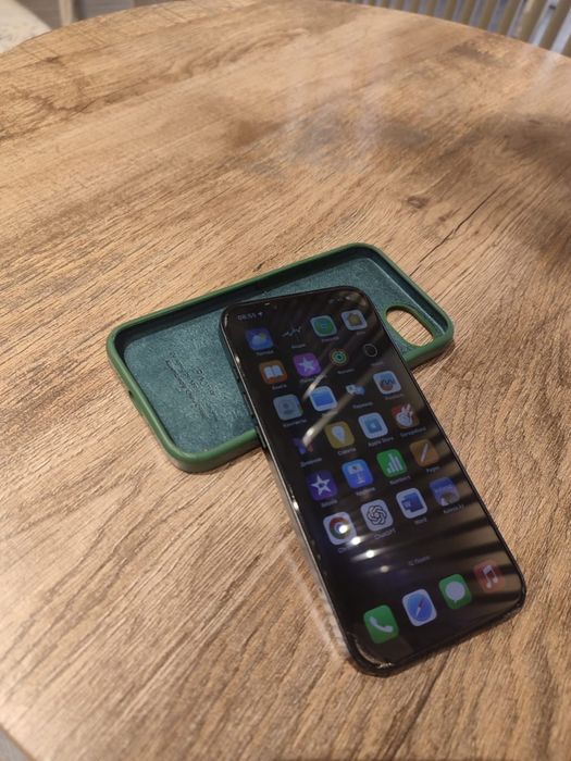 Iphone 16e память 128гб