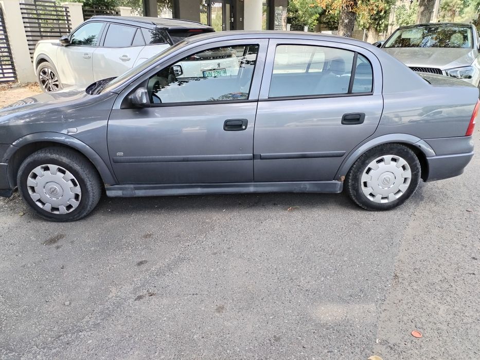 OPEL Astra 2005 — imagine 5
