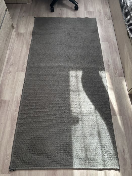 Ковер не много ворсинестый