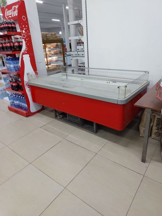 Тоназытқыш банета, витринный холодильник