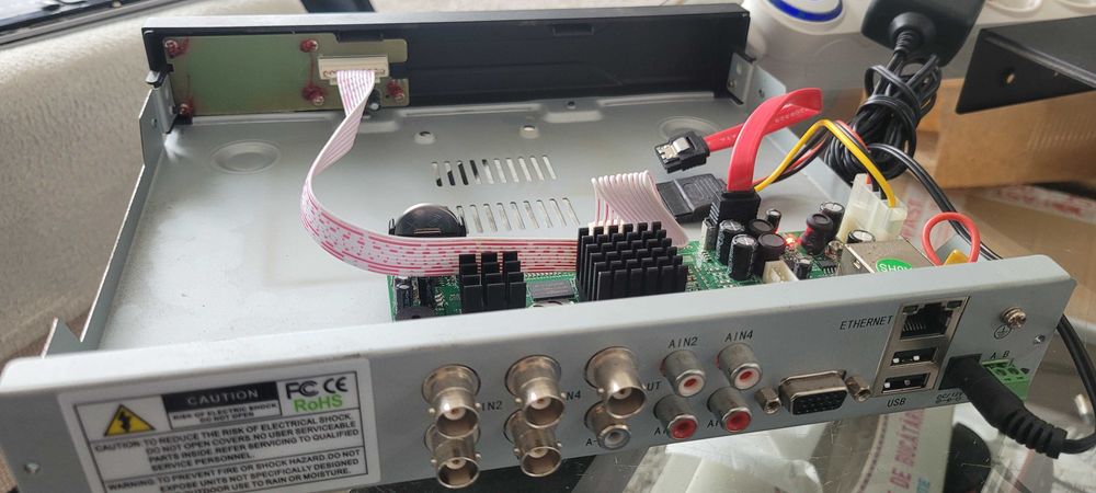 DVR analogic 4 canale H.264 / NetSurveillance Web