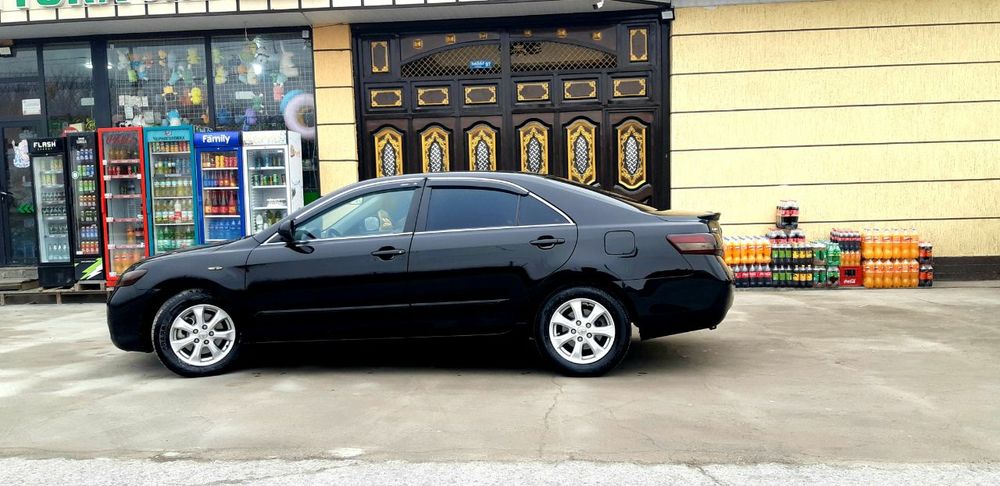 Toyota Camry 40 сотилади