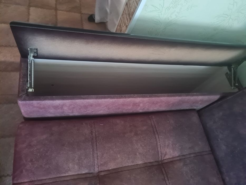 Продаеться диван в хорошем состоянии