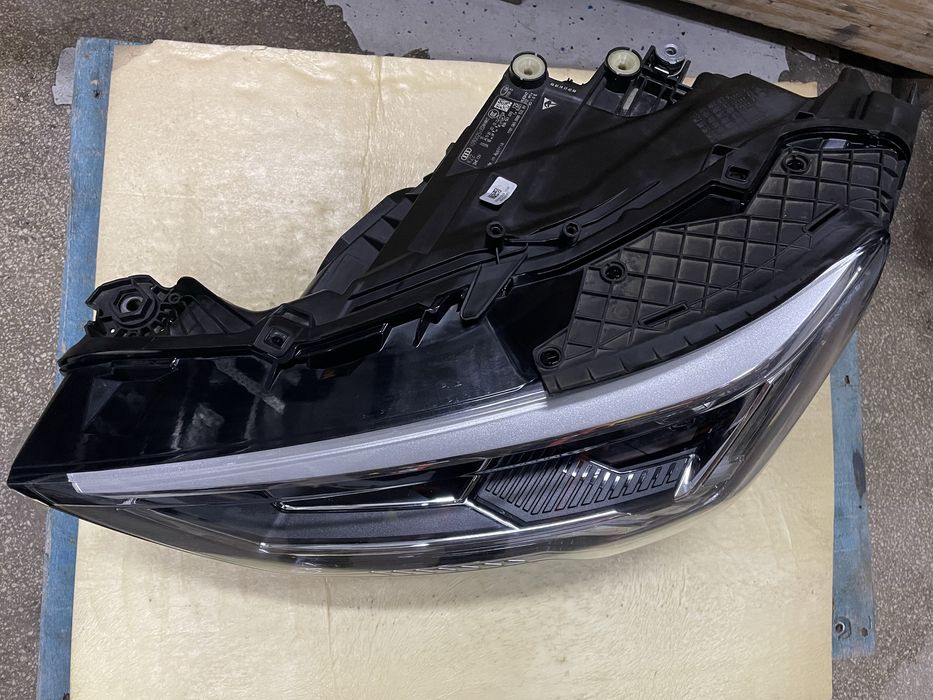 Far stanga full led Audi Q3 83A - cod 83A941033