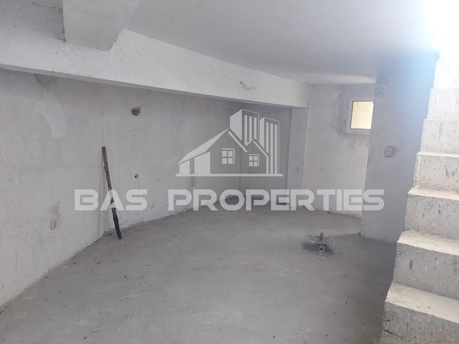 Магазин в София-Овча Купел 2 площ 60