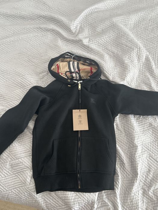 Суичер burberry черен