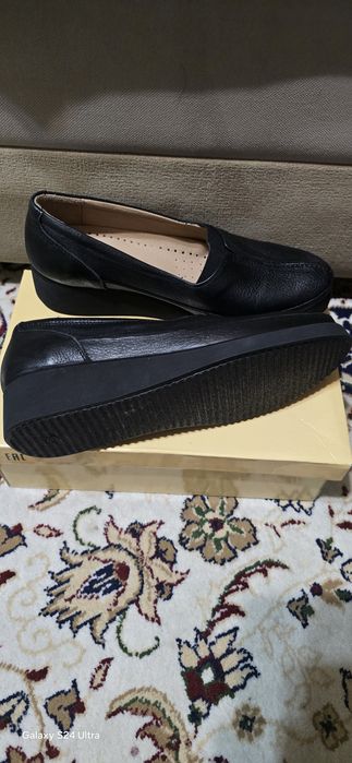 Кожанные туфли продам