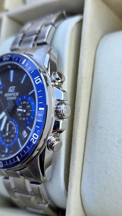 Часы Casio EFR-552