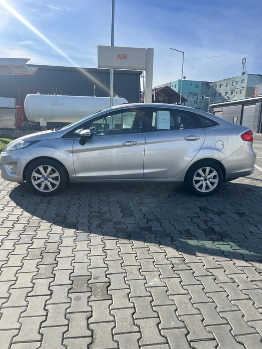 FORD Fiesta 2011 — imagine 2