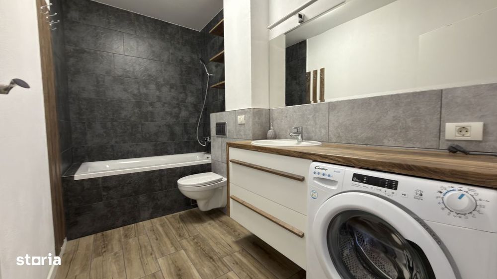 Apartament 3 camere, 2 bai, 57 mp, mobilat, parcare, zona Centru Vechi
