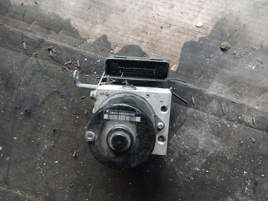 ABS помпа е90 е91 бмв  2.0д 184кс bmw e90 e91 2.0d