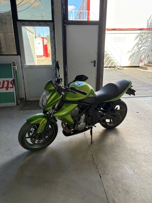 Kawasaki ER-6n cu ABS