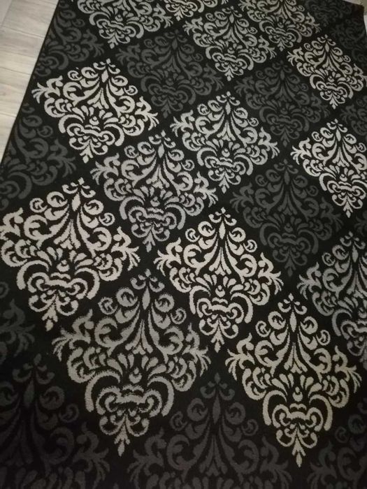 Ковёр в отличном состоянии