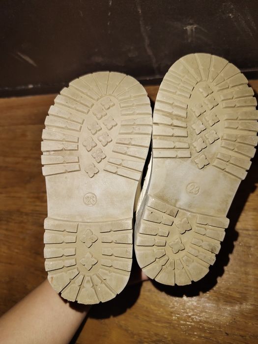 Продам детские ботинки демисезон