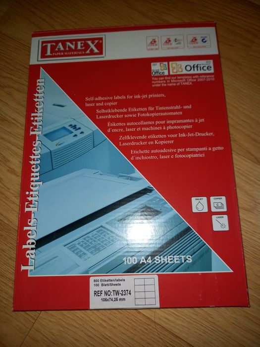 Etichete autocolante