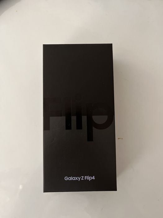 Samsung Galaxy Z Flip4