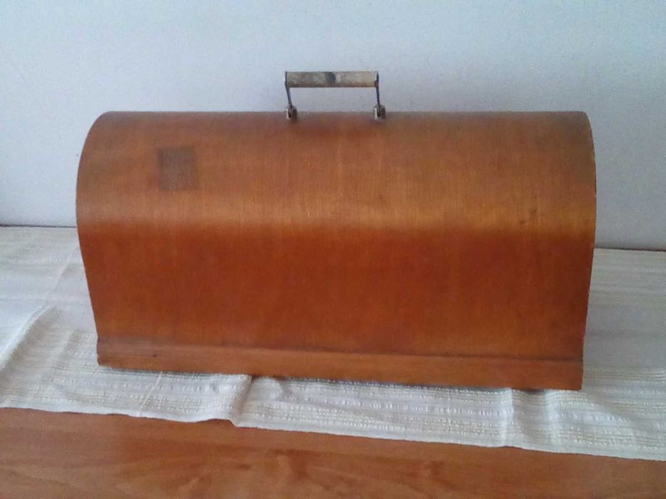 Капак/основа за шевна машина