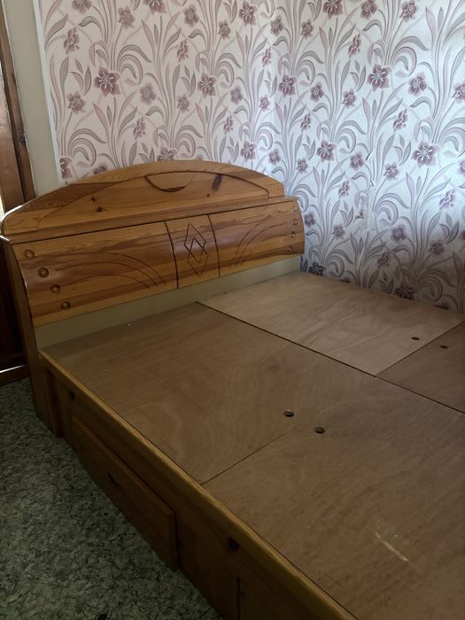 Кровать двух спальная