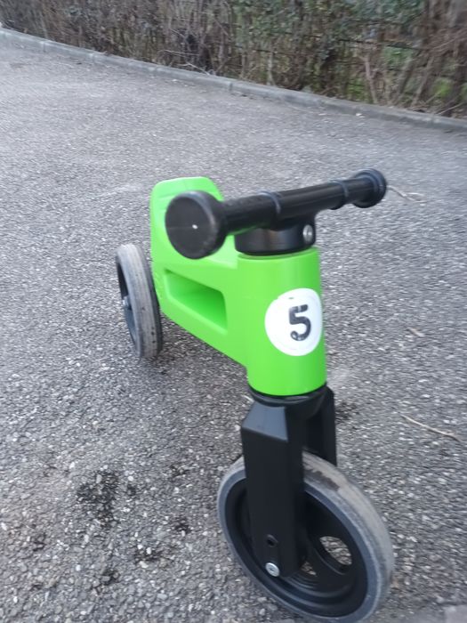 De vânzare  bicicleta bitwin fără pedale