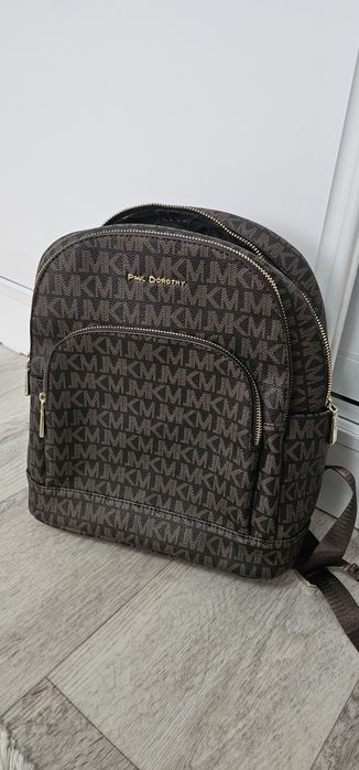 Продам сумки в отличном состоянии