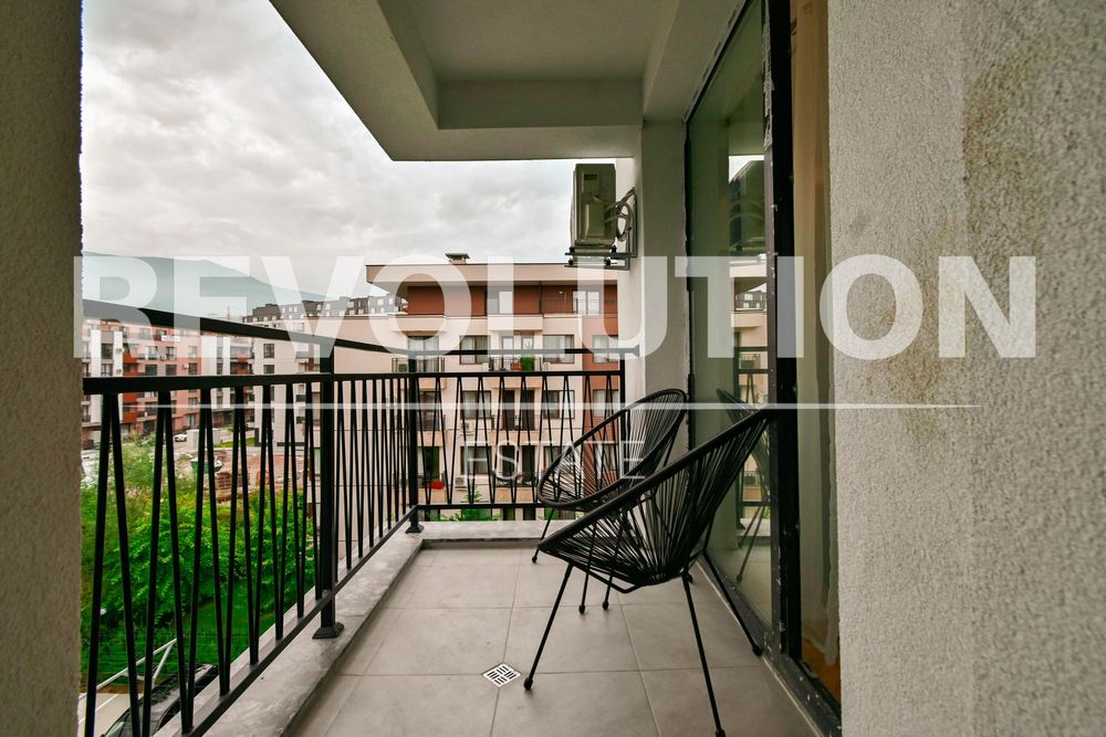 Дава се под наем Тристаен апартамент в София, Малинова долина - 120 кв.м за 920 € - Снимка #8