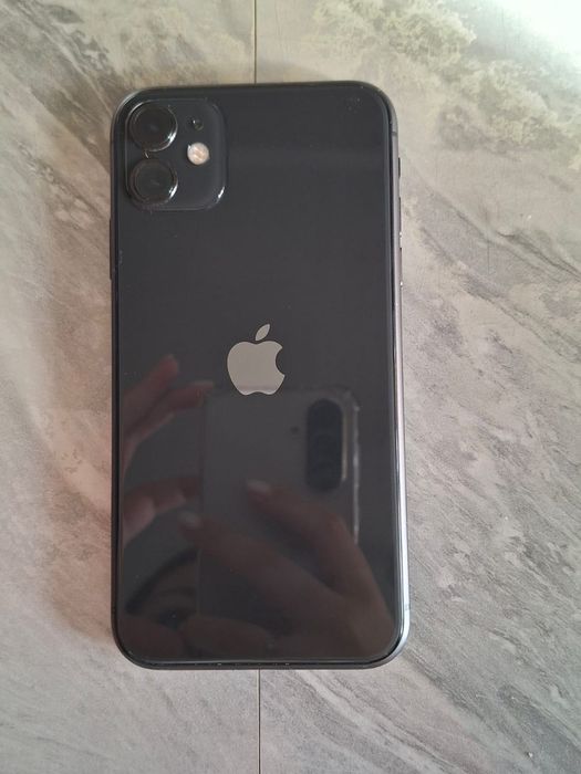Черный Айфон 11. 128гб