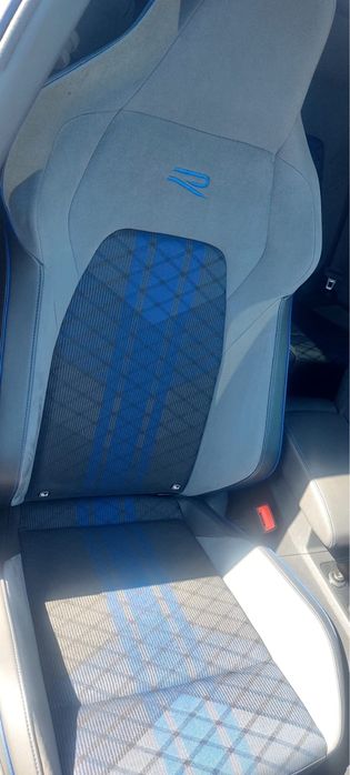 VOLKSWAGEN Golf 2022 — imagine 4
